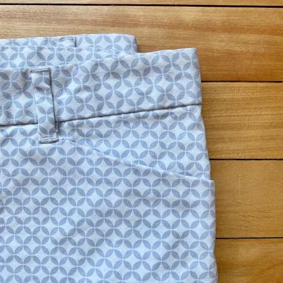 GAP - Picture 3 of 8